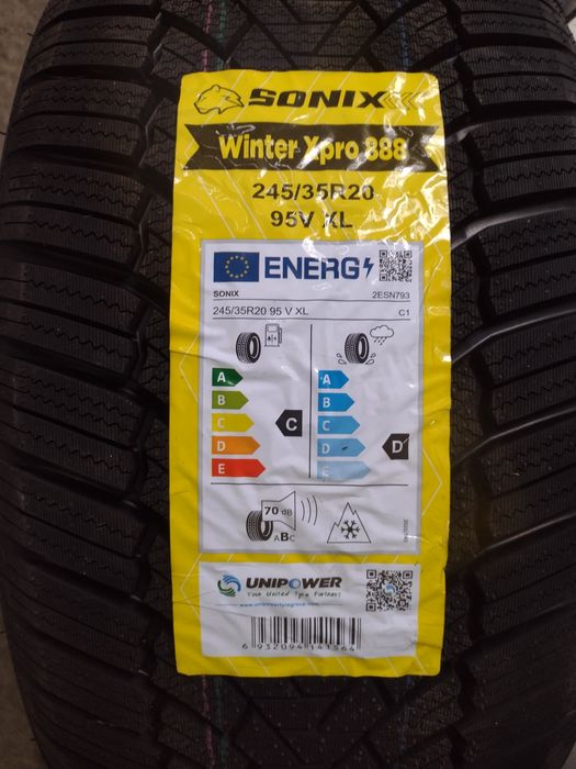 Нови 2бр.245/35/20 Sonix dot1825