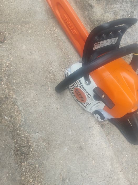 Vând drujba Stihl 211c 1300 lei negociabil