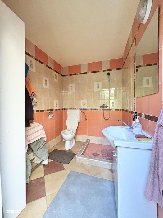 Casa cocheta pe un singur nivel, cu garaj si terasa – zona Cantemir