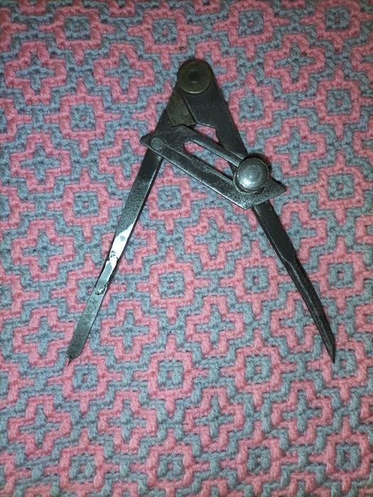 Циркуль для резки прокладок