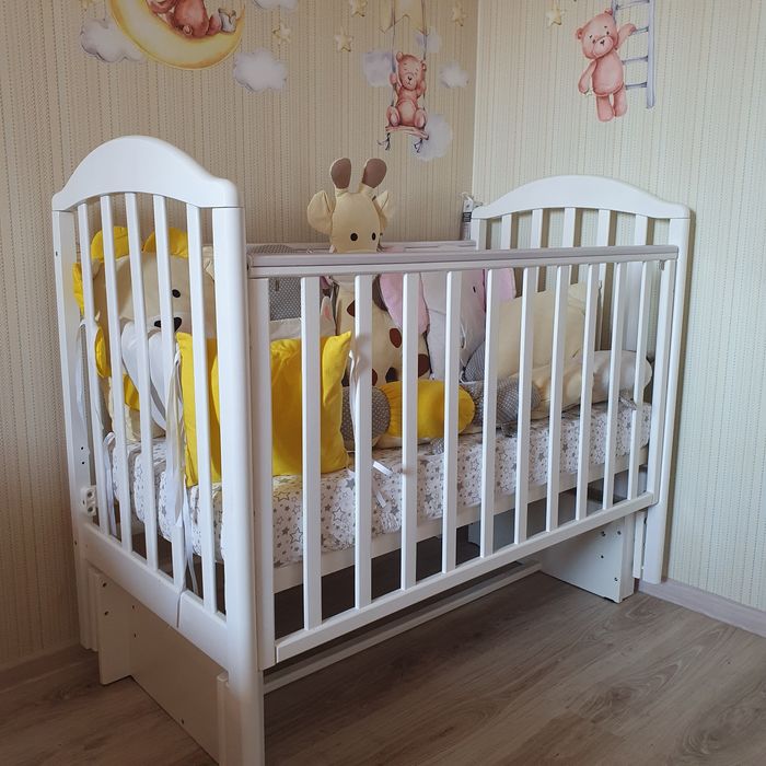 Кровать с матрасом