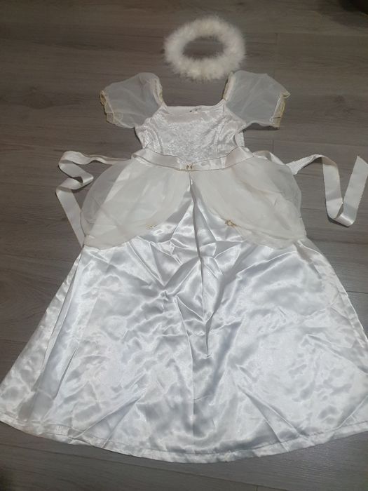 Rochie de serbare FULG DE NEA - marime 5 si 8 ani