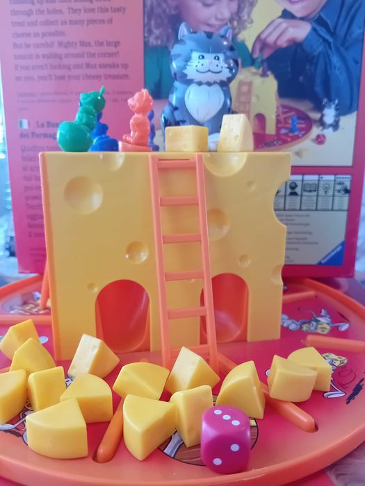 Надстолна игра:Котка и мишки