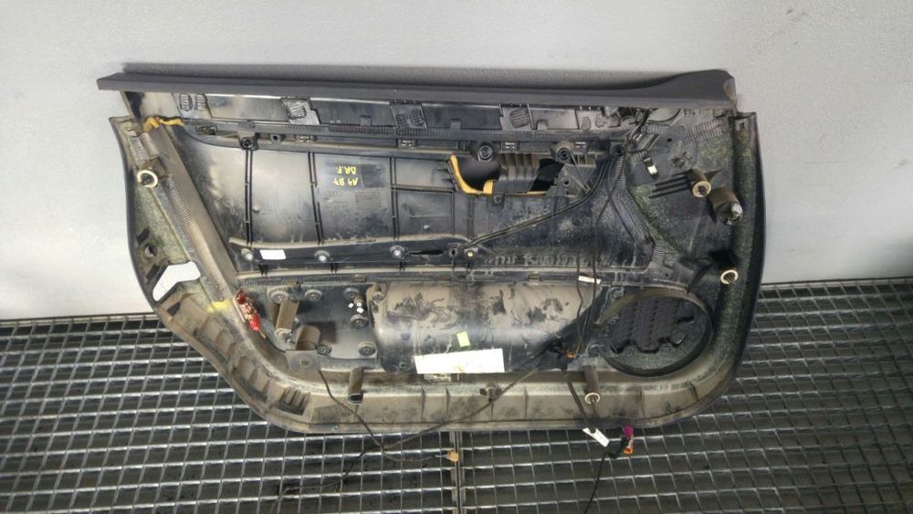 Fata tapiterie usa dreapta fata audi a4 b7 8ec 8e1867106