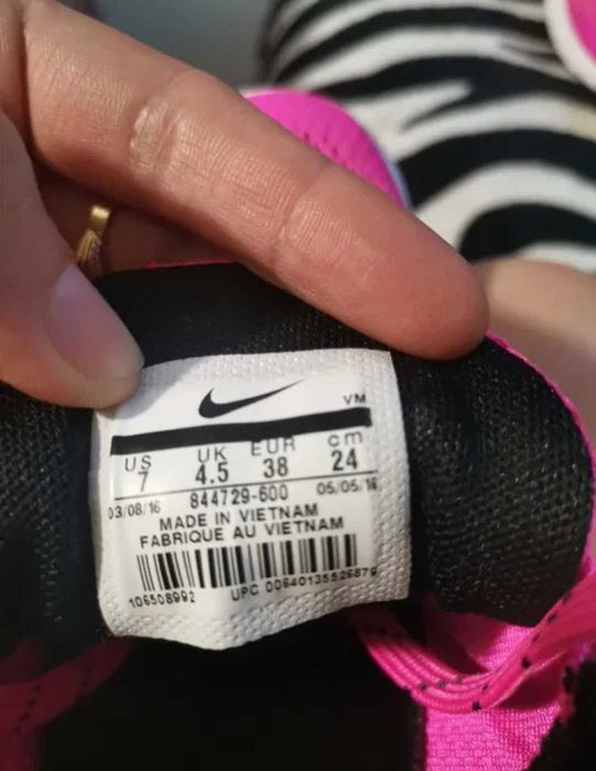 Дамски Маратонки Nike розови, зелени и оранжеви