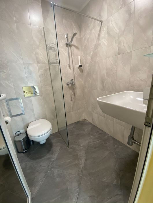 Продава се Двустаен апартамент в Пловдив, Изгрев - 70 кв.м за 1700 €/кв.м - Снимка #4