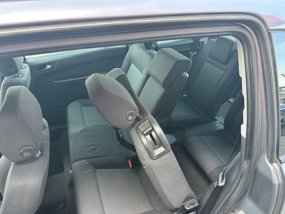 Opel Zafira B 1,9 cdti 2008 automata 7 locuri accept variante !