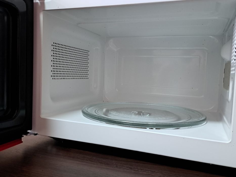 Микроволновка DEXP EC-70 красный