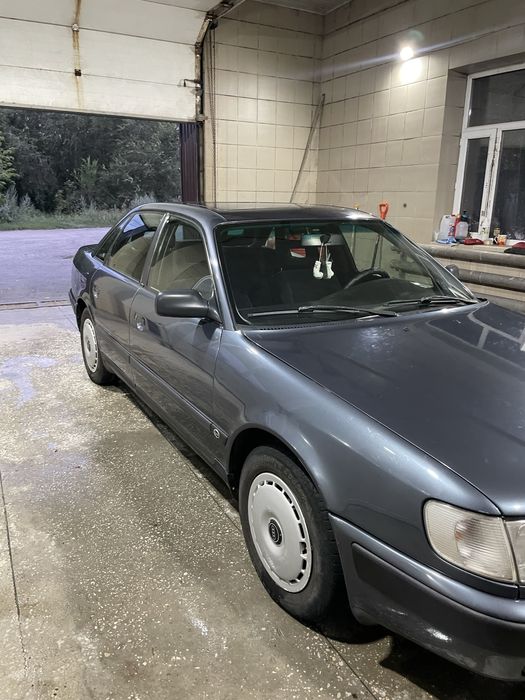 Продам Audi 100 мкп.,2.6
