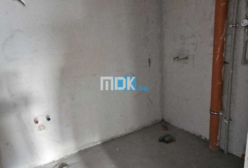 Продава се Двустаен апартамент в Пловдив, Остромила - 70 кв.м за 720 €/кв.м - Снимка #10