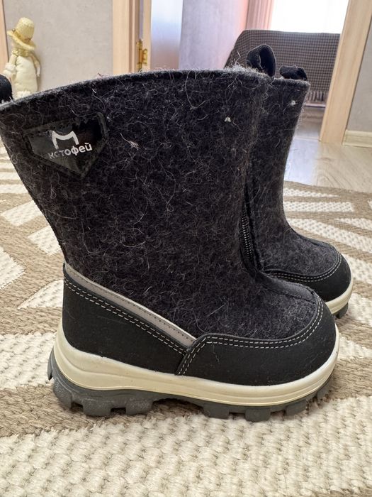 Детские зимние сапоги