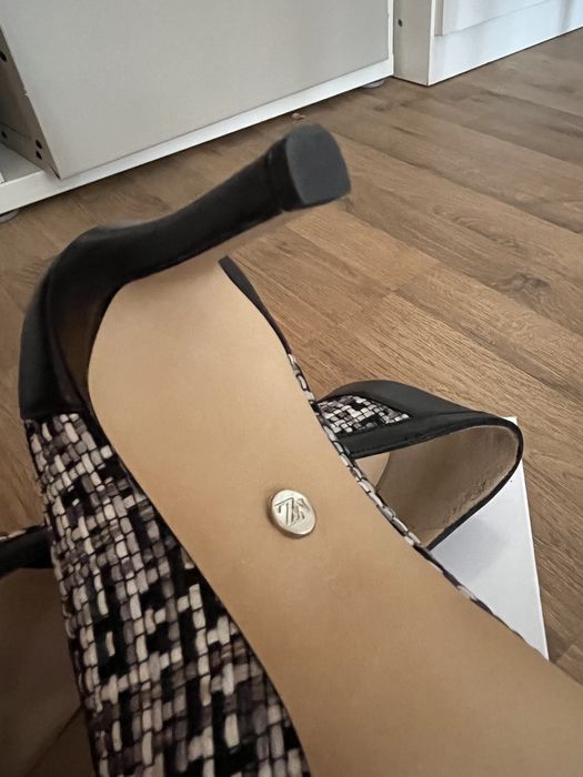 Чисто Нови Обувки Massimo Zardi