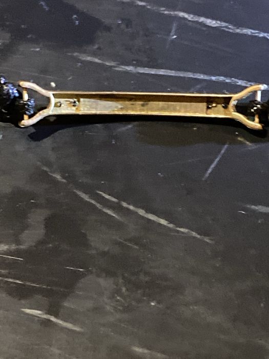 Златна гривна с естествени диаманти