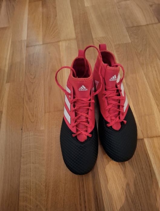 Vand adidas 17.3
