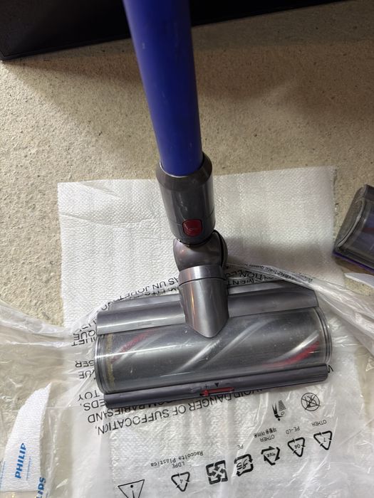 Прахосмукачка Dyson и Shark