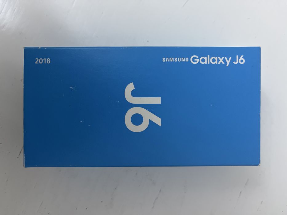 Сиартфон Samsung GalaxyJ6