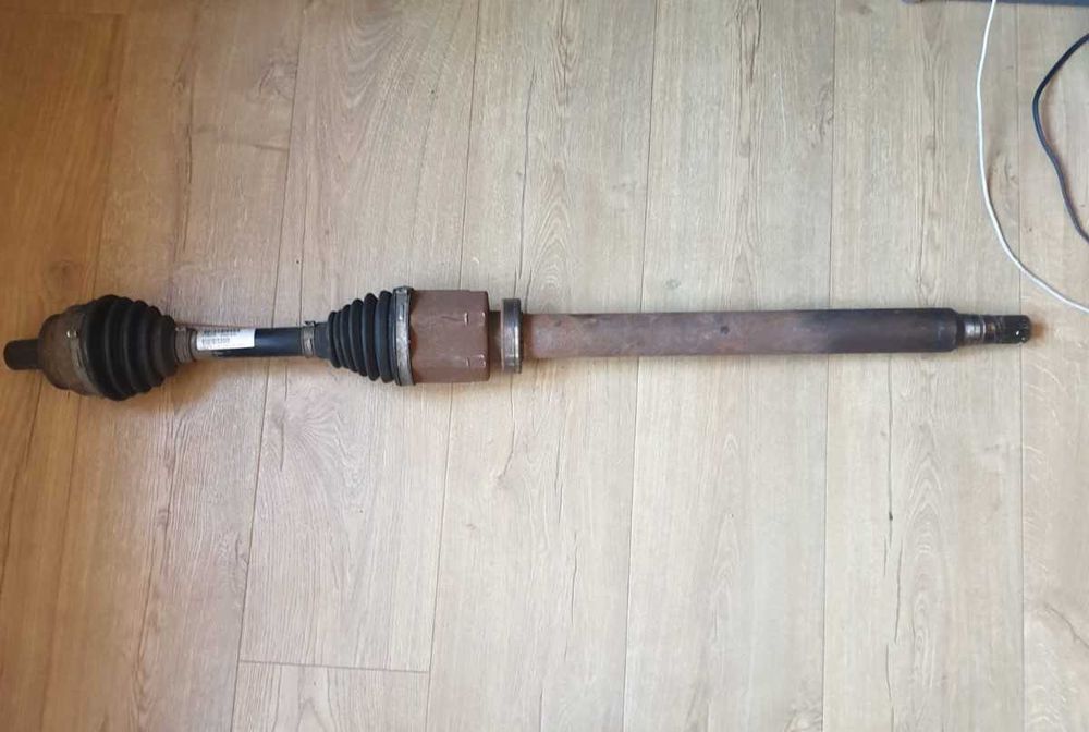 Vand o pereche planetare fata originale Volvo