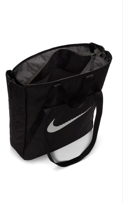 НОВА Шопинг чанта за фитнес Nike с лого