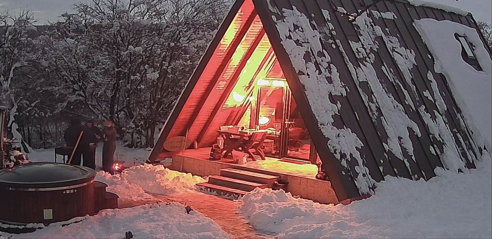 Cabană A frame cu ciubar de închiriat