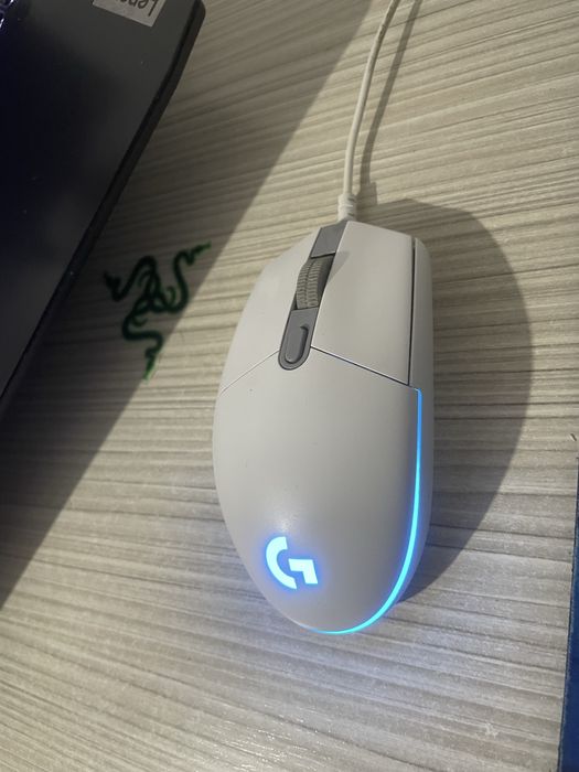 Laptop Gaming+tastatura si mouse.