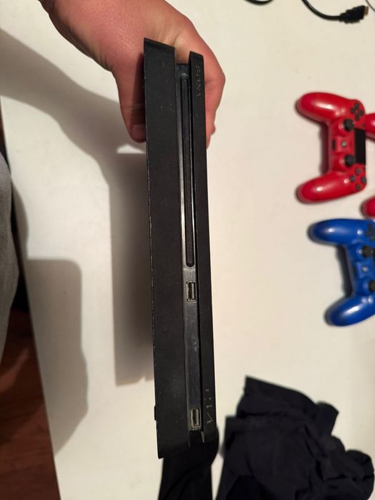 Ps4 slim 1 терабать 3 джойстик