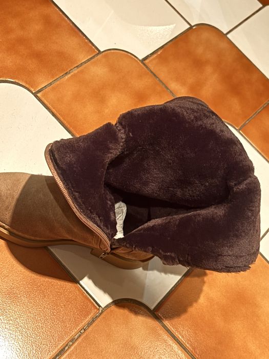 Продам зимнию обувь от Wonders