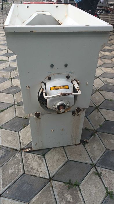 Desciorchinător - Zdrobitor struguri CICCATO OLINDO Italia, 220V