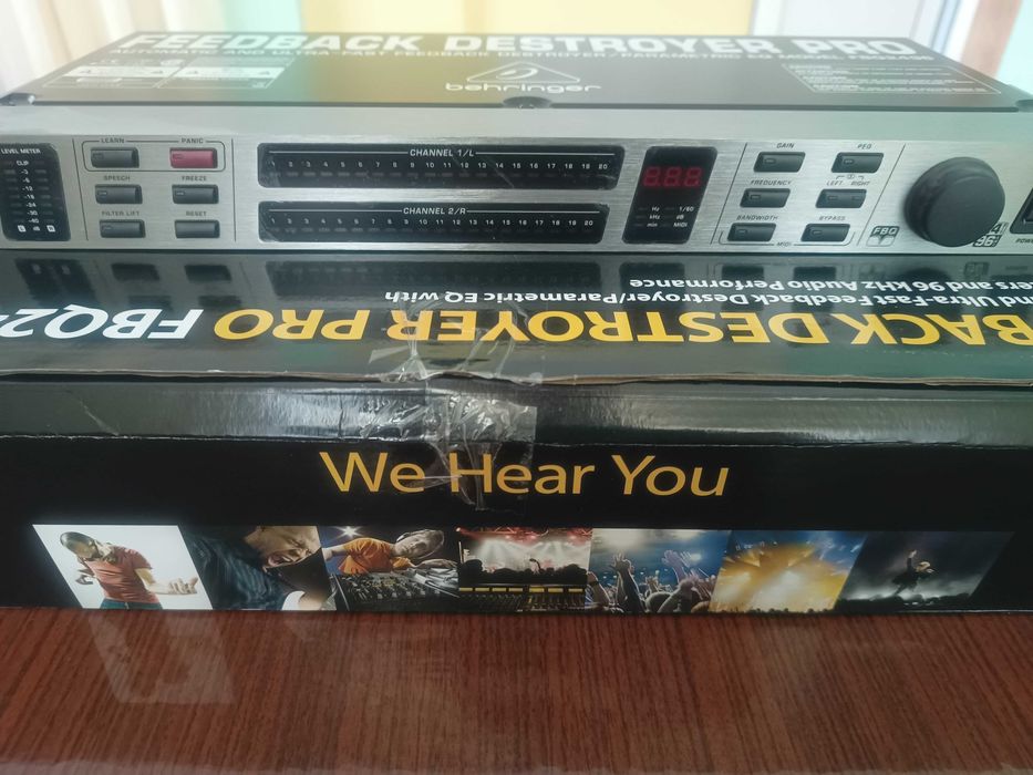 Behringer FBQ2496 feedback destroyer Pro
