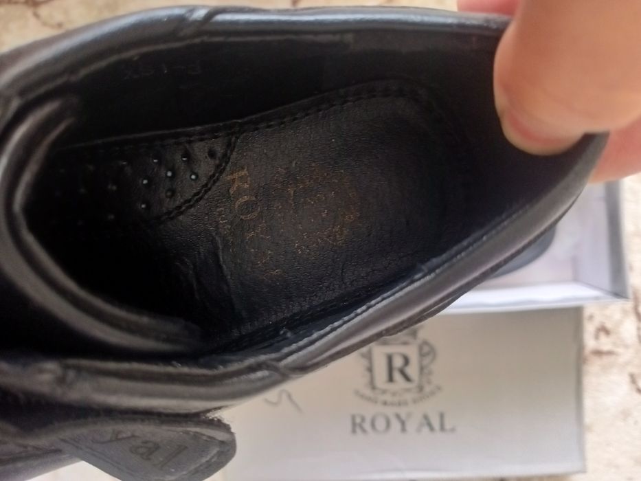 Отдам обувь бесплатно