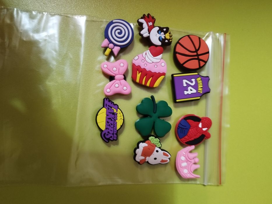 Джибитсы украшение для кроксов