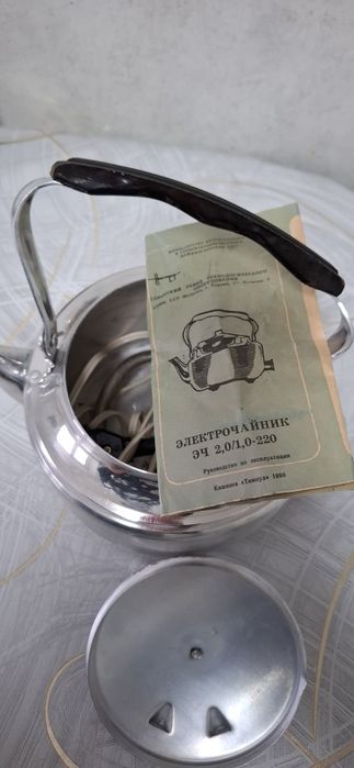Продам чайник электрический