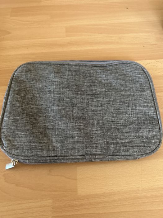 Органайзер за кабели