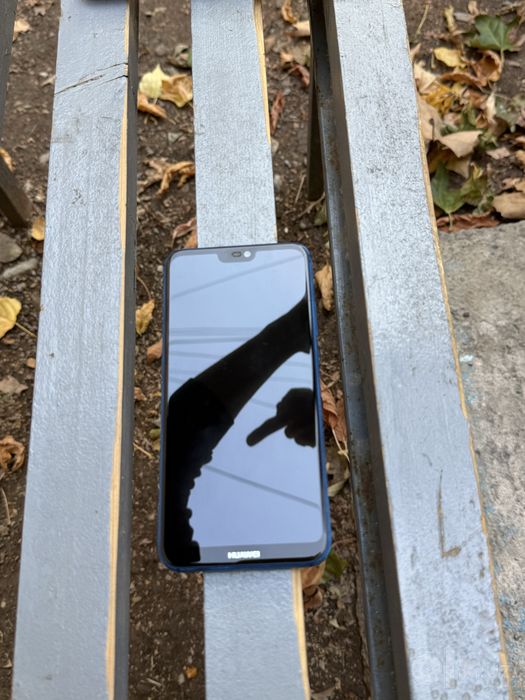 Huawei p20 . 4/64