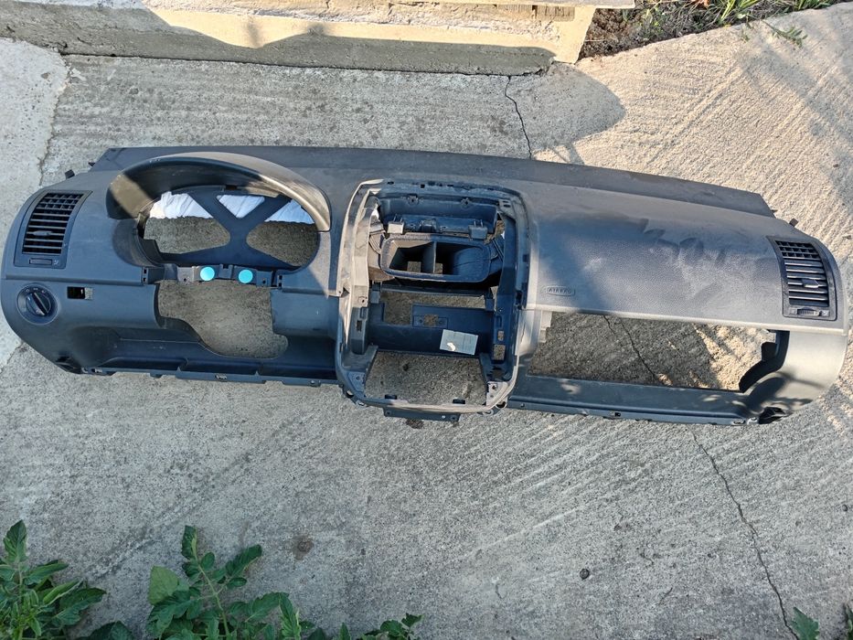Vand piese Volkswagen Polo 9n, 1.2 benzina, cod AZQ