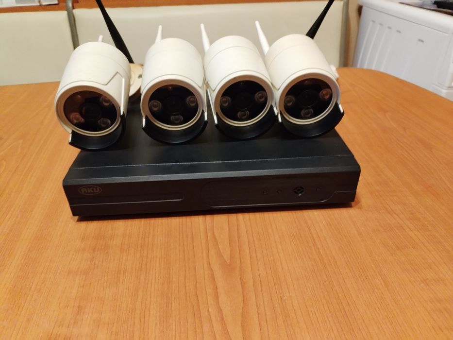 Vând camere de supraveghere