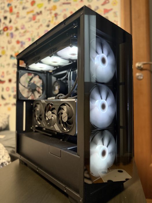 PC Gaming RGB RTX 4070ti R7 9800x3d 32gb