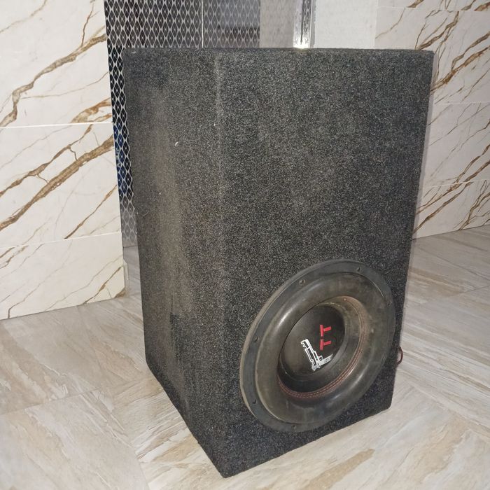 Продам сафбуфер для любого авто