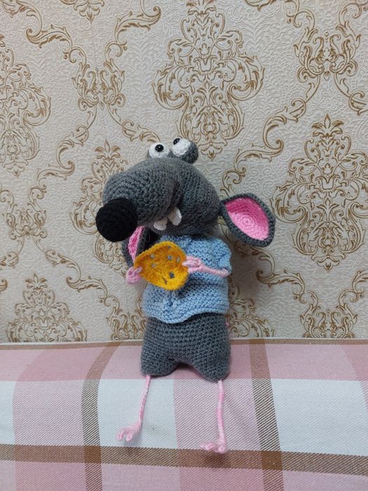 Мышь Константин. Очень дружелюбный и неприхотливый.