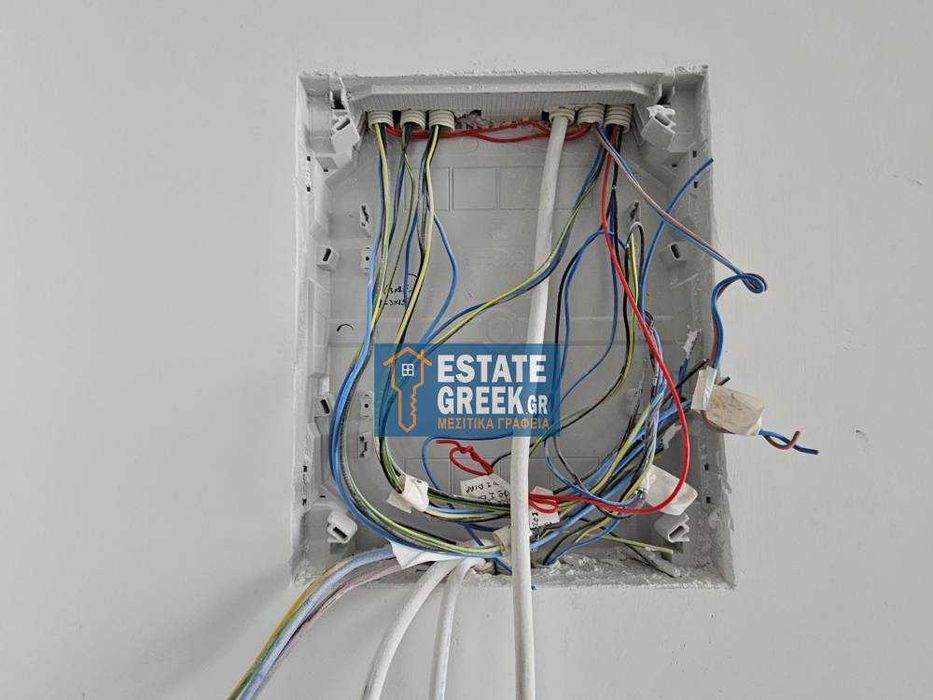 ПРОДАВА СЕ гарсониера 28 кв.м. в ДЕПОС Кавала (код 8331)