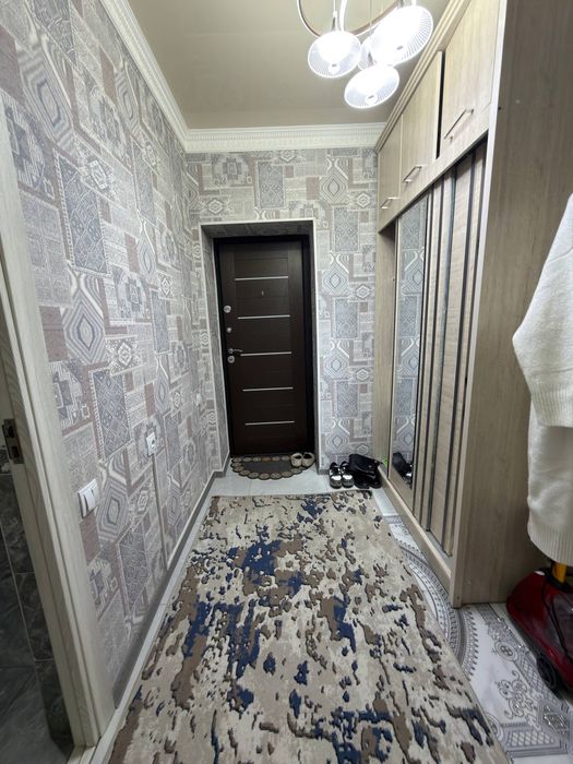 Сдаю свою 3-комнатную квартиру (без маклеров) на 2 этаже,рядом Экобаза