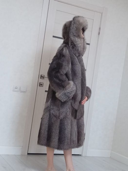 Шуба новая, нутрия+чернобурка