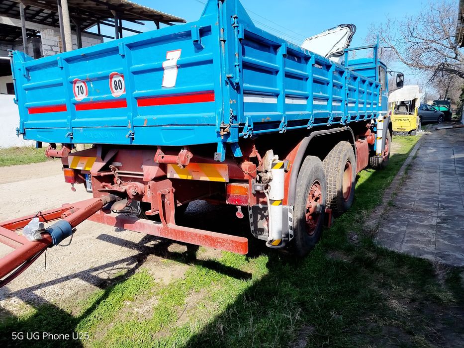 Тристранен САМОСВАЛ КАМИОН С 8 тона КРАН
