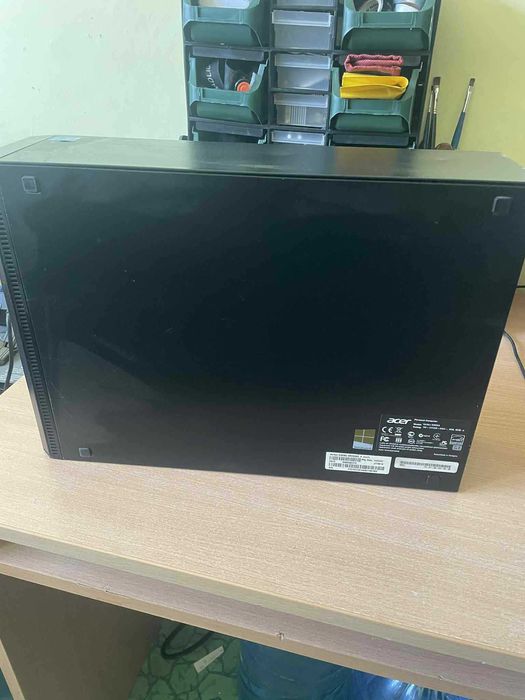 Acer Veriton x2630g ,ATI Radeon HD 5450,14 инчов монитор плюс подарък