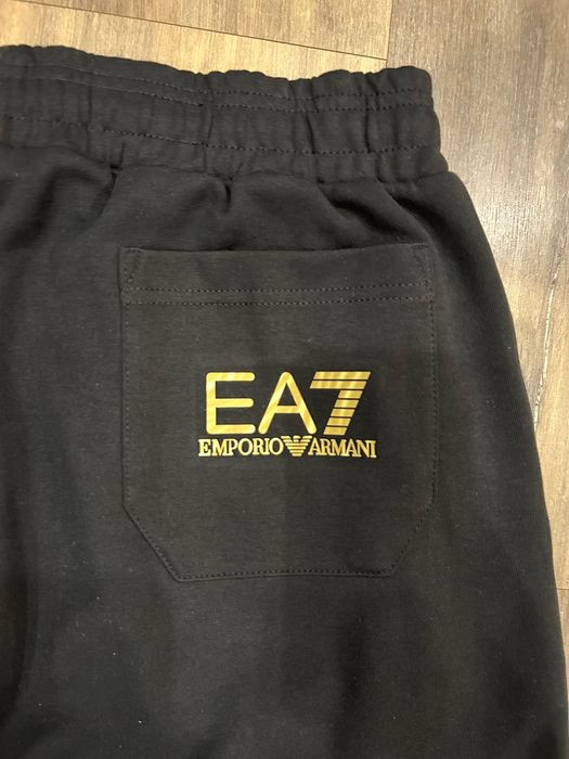 ОРИГИНАЛЕН екип Emporio Armani Exchange