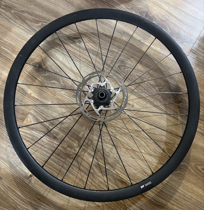 Roti cursiera dt swiss e 1800 spline 32 mm