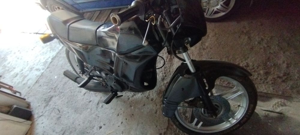 Motocicleta Tomos