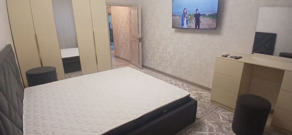 Сдается 3-х комнатная квартира в новом доме. Все удобства есть.