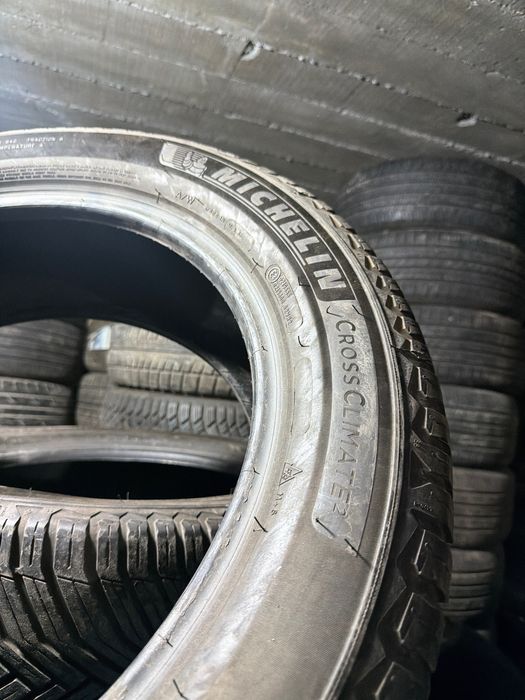 MICHELIN cross 2 235/55/19