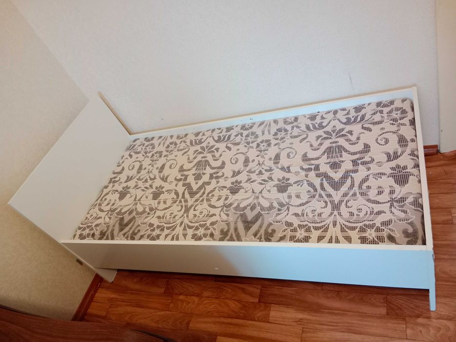 кровать детская 1.5м с матрасом