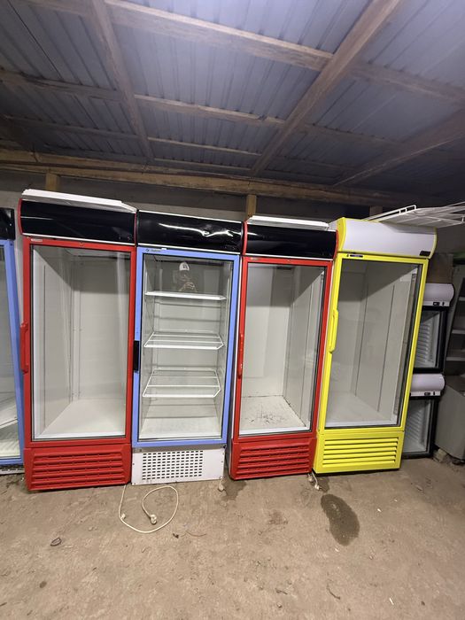 Витринный холодильники